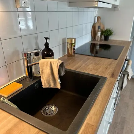 Lejlighed And Quiet, Perfect For Couples And Business Trip Arendal
