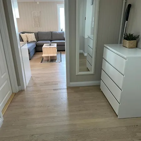 And Quiet, Perfect For Couples And Business Trip Arendal